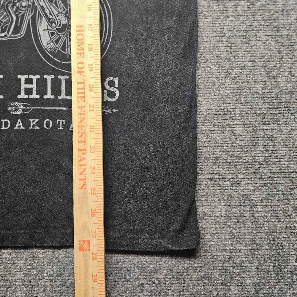 Vintage Threadz Sturgis Black Hills South Dakota Motorcycle Graphic Tee Large